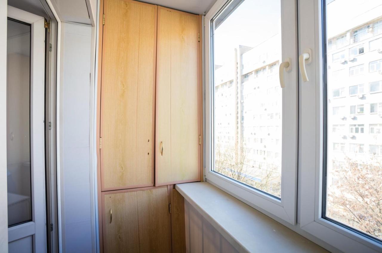 Apartment Near Metro Pecherskaya キエフ エクステリア 写真